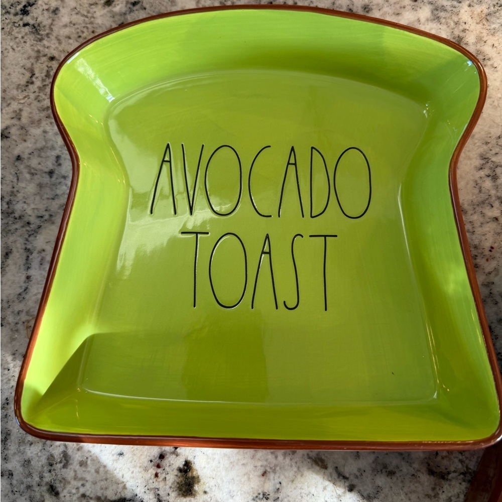 Rae Dunn Green Avocado Toast Plates - Picture 2 of 4